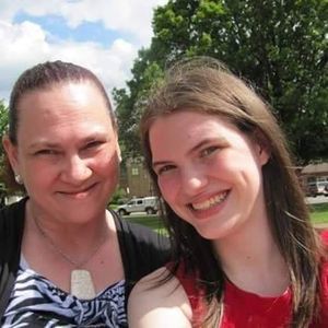 Meet your Posher, Lacee